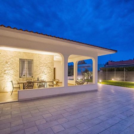 Villa Etoile - Charme & Relax With Pool 아볼라 외부 사진