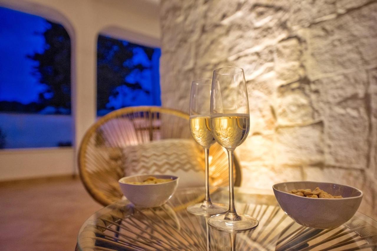 Villa Etoile - Charme & Relax With Pool 아볼라 외부 사진